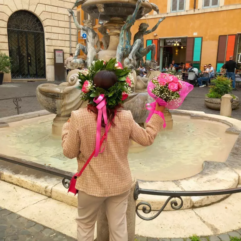 Da Pippo a Campo de' Fiori pensiamo proprio a tutto!
Coroncine di Laurea, Bouquet, composizioni Floreali Personalizzate