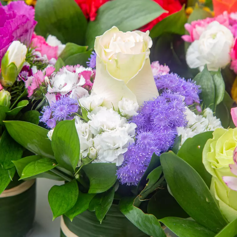 Fiorista a Roma contattaci per prenotare il tuo centro tavola.